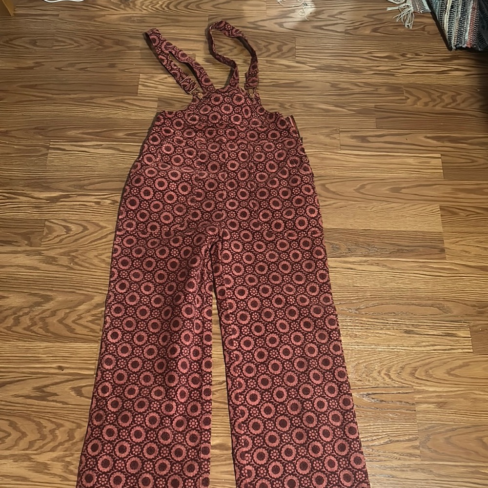 Beautiful corduroy overhauls.